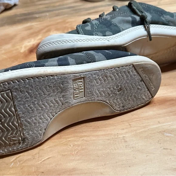 Time True Camo Sneakers - Picture 5 of 5